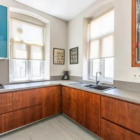 Bright Cool 2bed 2 Bath Airy #353 شقة اسطنبول