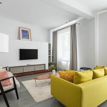 Bright Cool 2bed 2 Bath Airy #353 اسطنبول