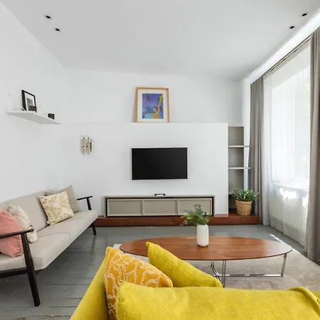 Bright Cool 2bed 2 Bath Airy #353 * Istanbul